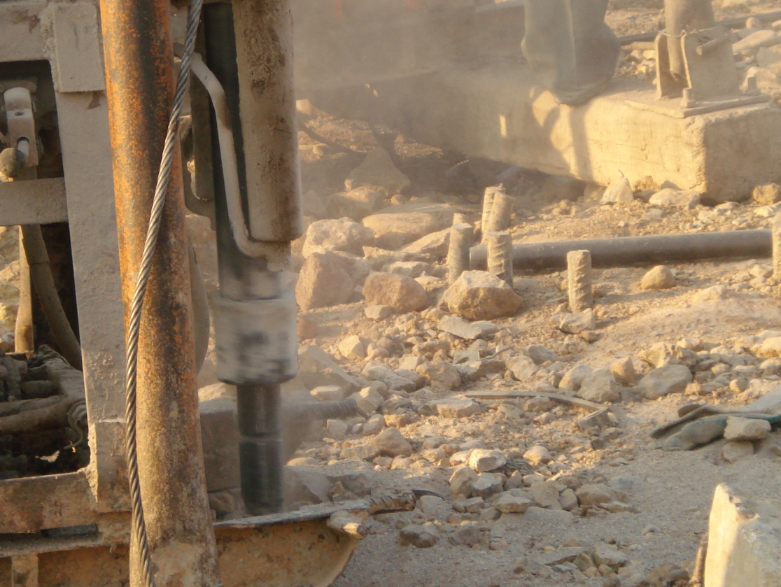 （2008年）沖擊成孔壓力注漿在白楊河電廠圓形煤場填土加固中的應用