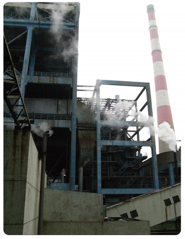 東營(yíng)勝利發(fā)電廠新增脫硝設(shè)備基礎(chǔ)加固。( 2013年)